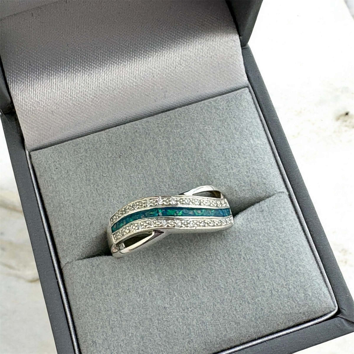 Wave of Love Ring
