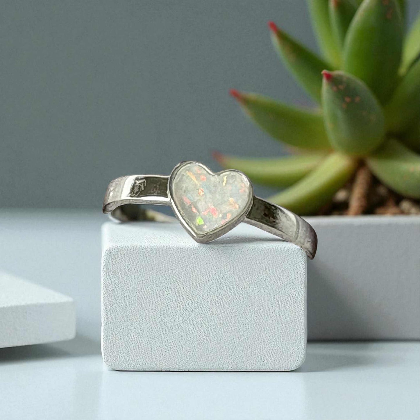 Classic Heart Ring