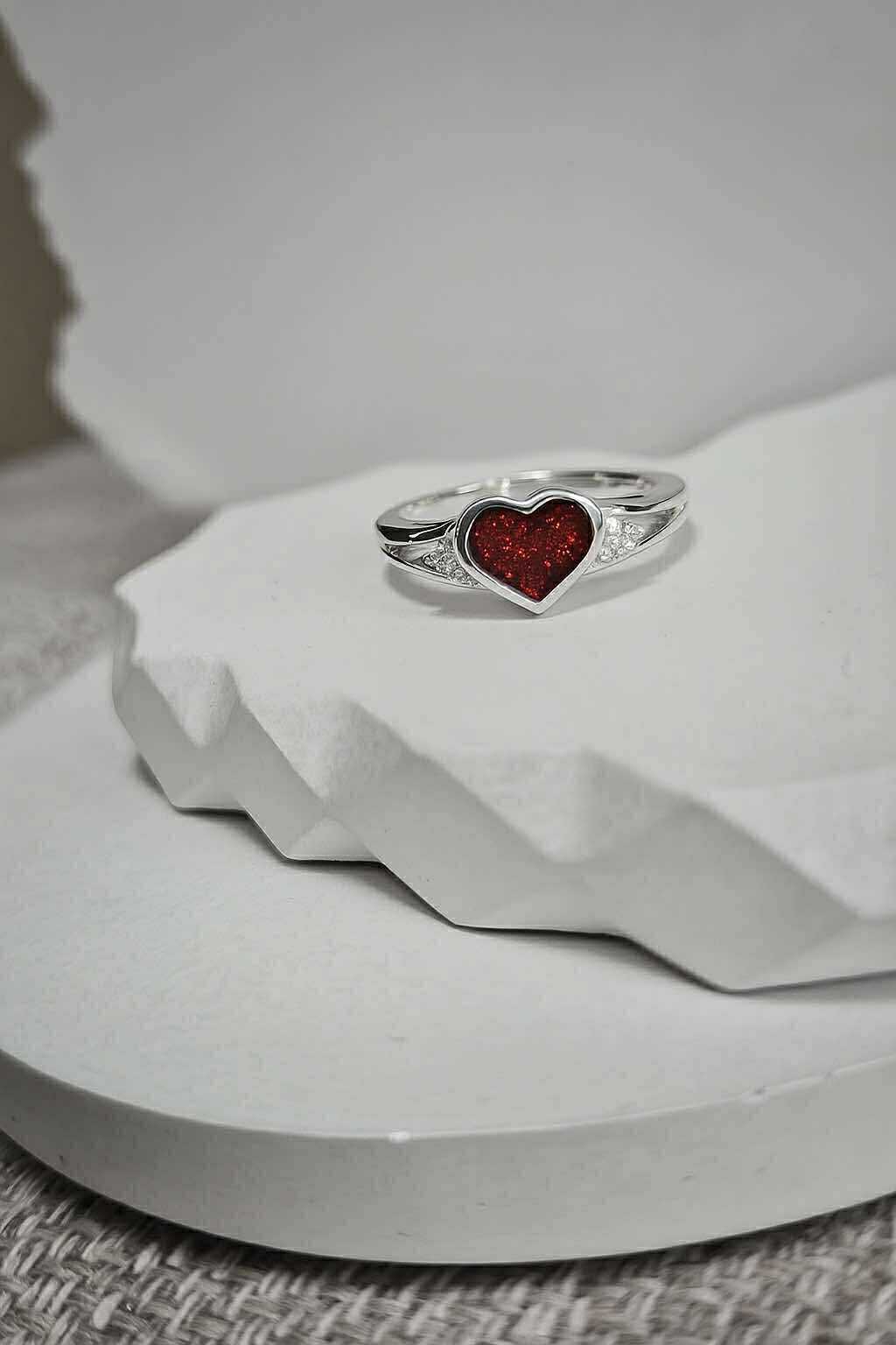 Helena Heart Ring