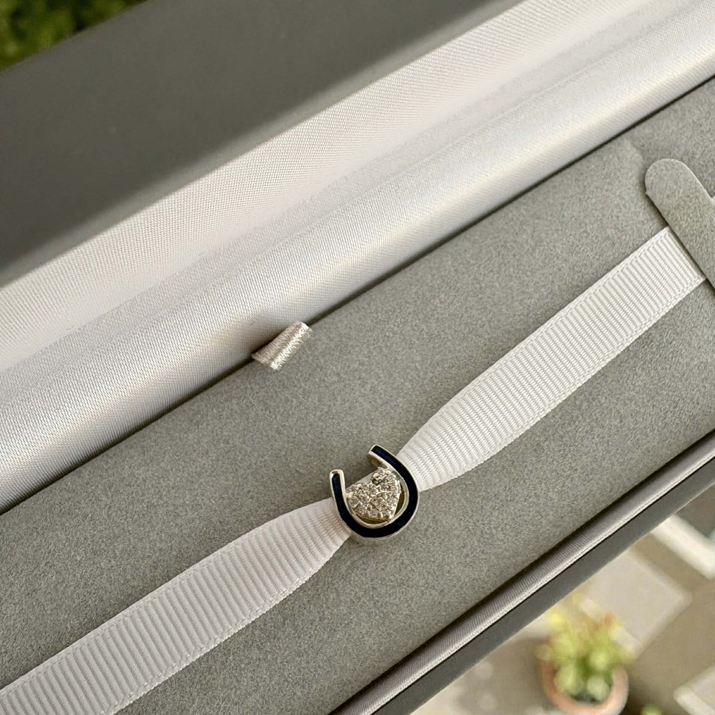 Horse Shoe Sparkling Charm (Double-sided)