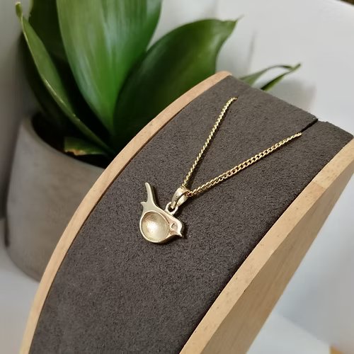 9ct Gold Whispering Robin Necklace