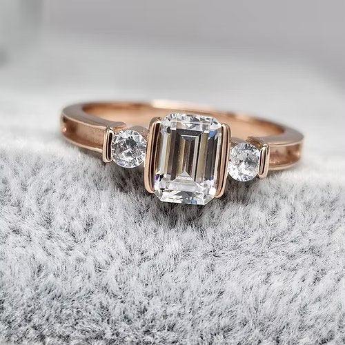 9ct Gold or Rose Gold Emerald Cut Grace Ring