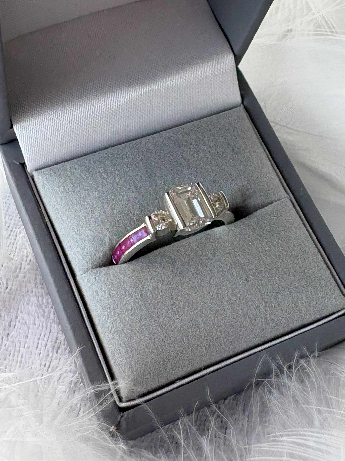 Amazing Grace Ring, suitable for 2 sets of ashes.