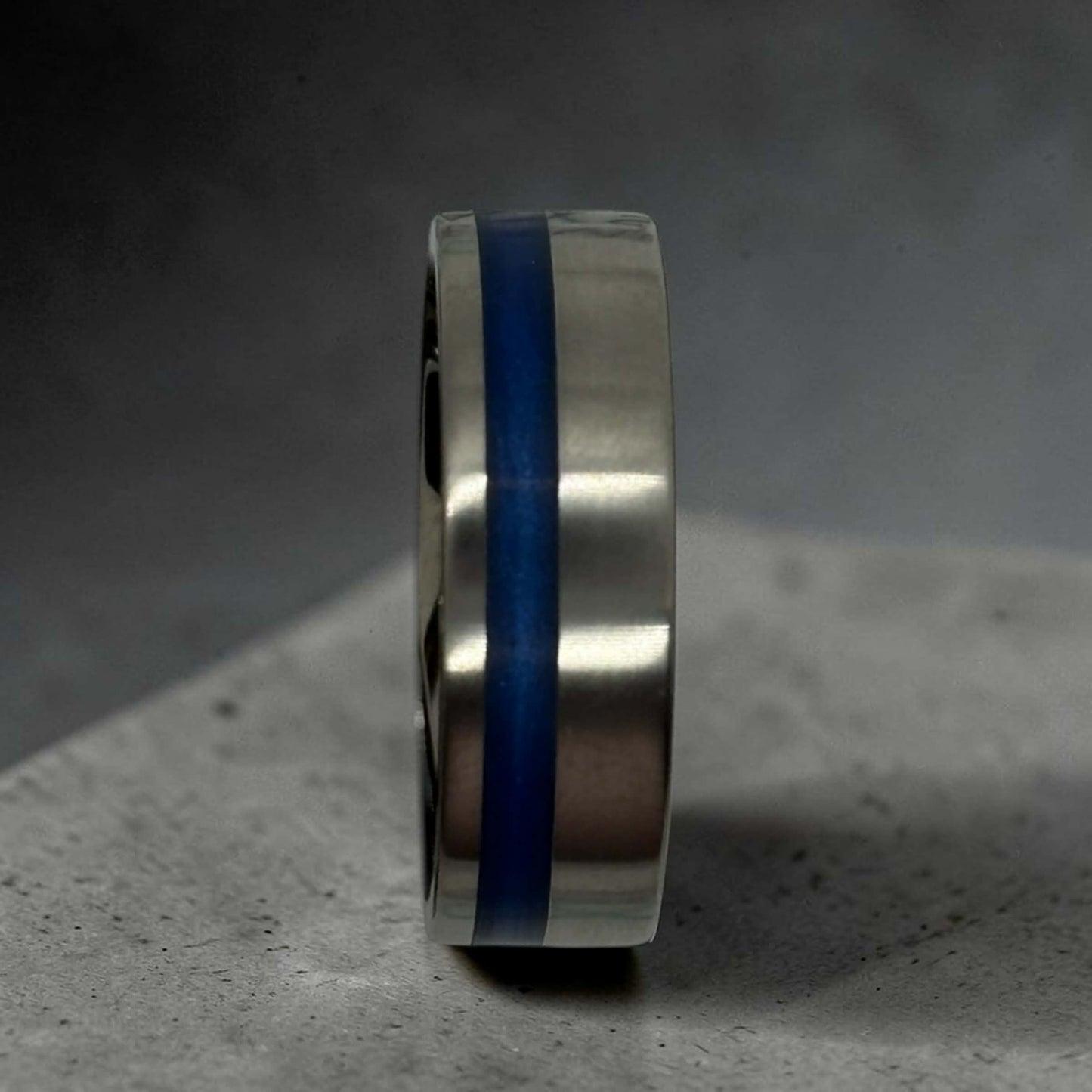 Mens Heritage Channel Ring (T)