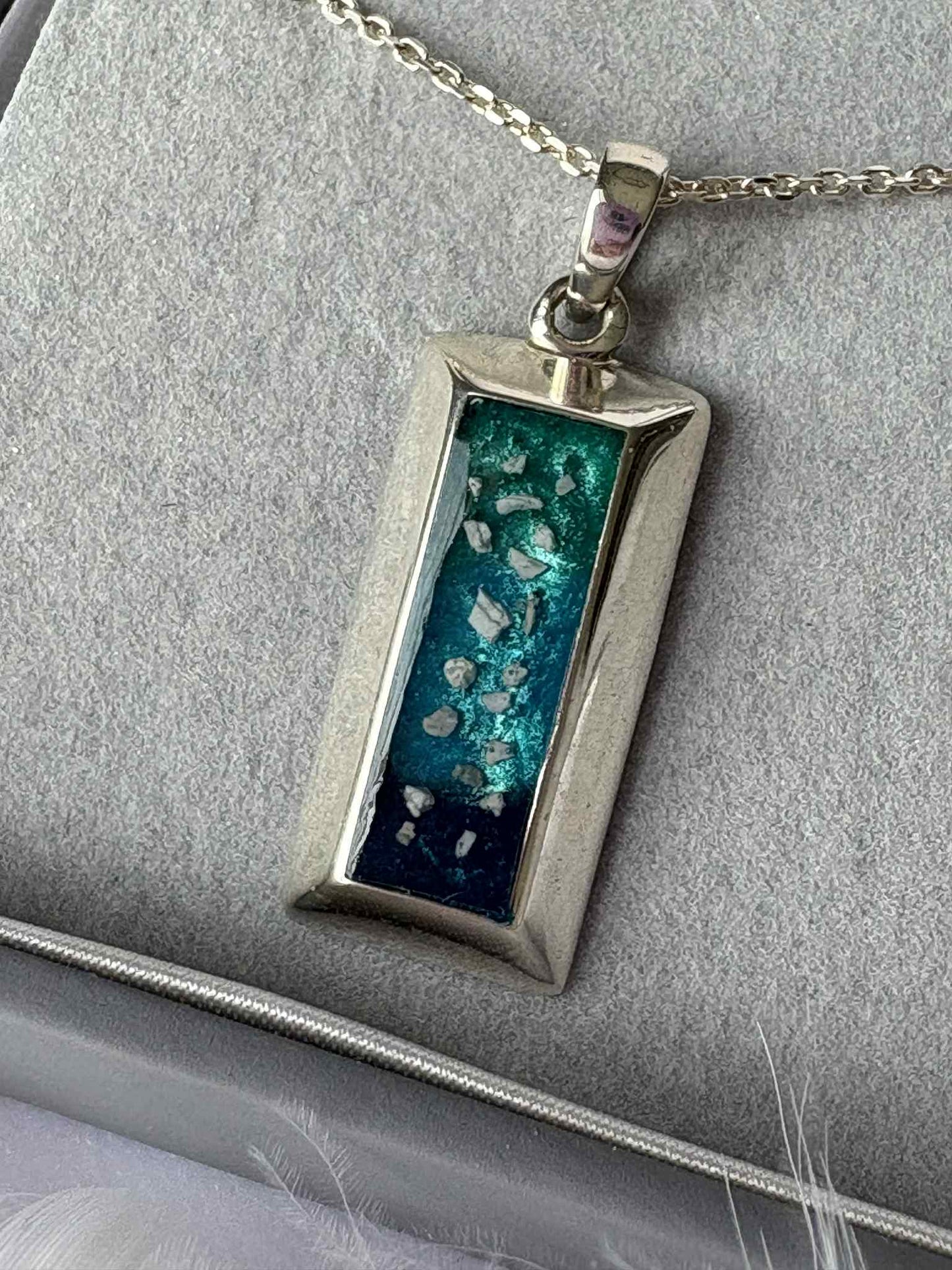 Mens Heritage Bar Pendant