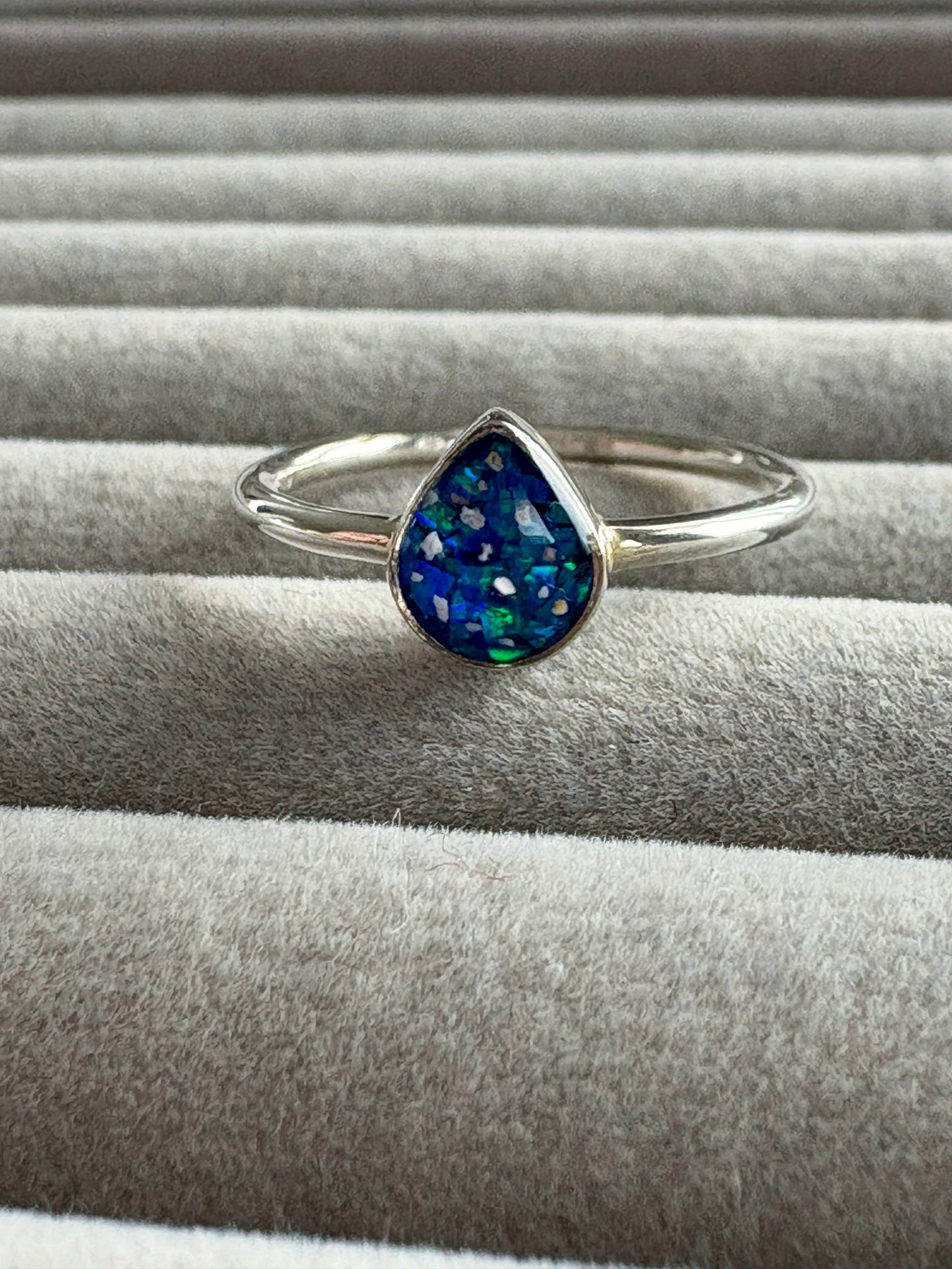 Silent Teardrop Ring