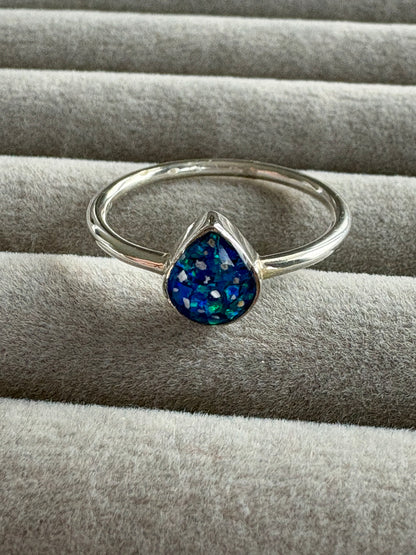 Silent Teardrop Ring