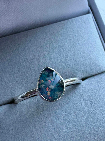 Silent Teardrop Ring