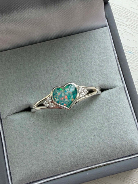 Helena Heart Ring