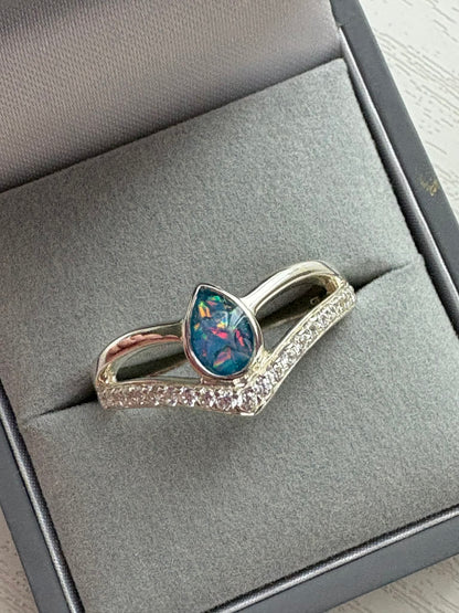 Penelopi Pear Ring