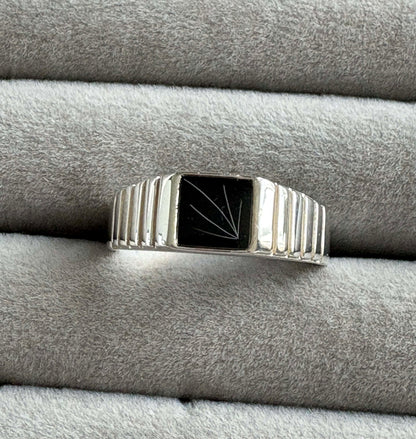 Mens Square Lined Signet Ring