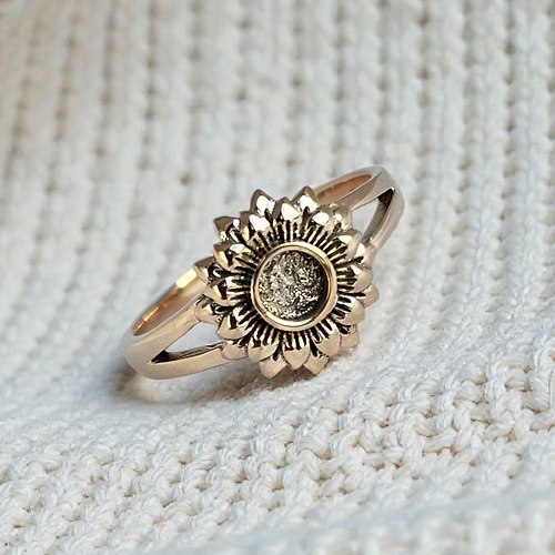 9ct Gold Sunflower Ring