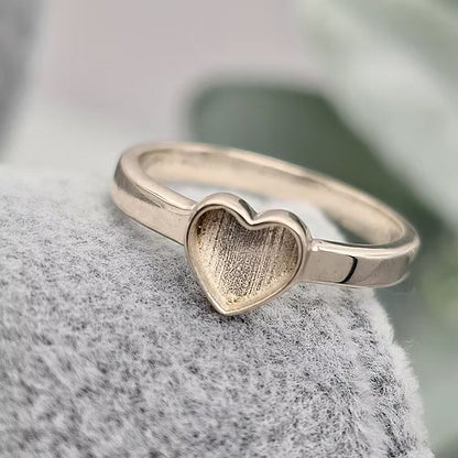 9ct Gold Classic Heart Ring