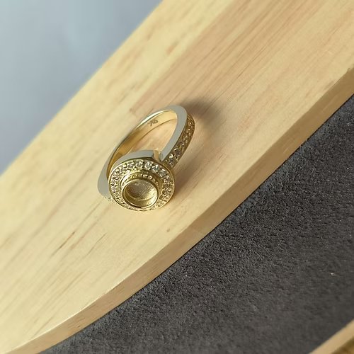 9ct Gold Heavenly Halo Ring