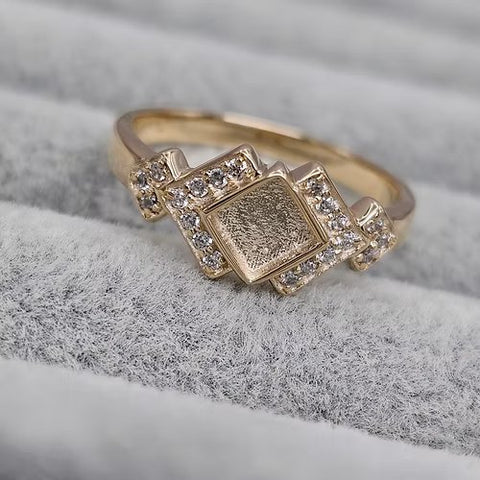 9ct Gold Reflections Ring