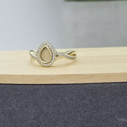9ct Gold Criss Cross Tearstone Ring