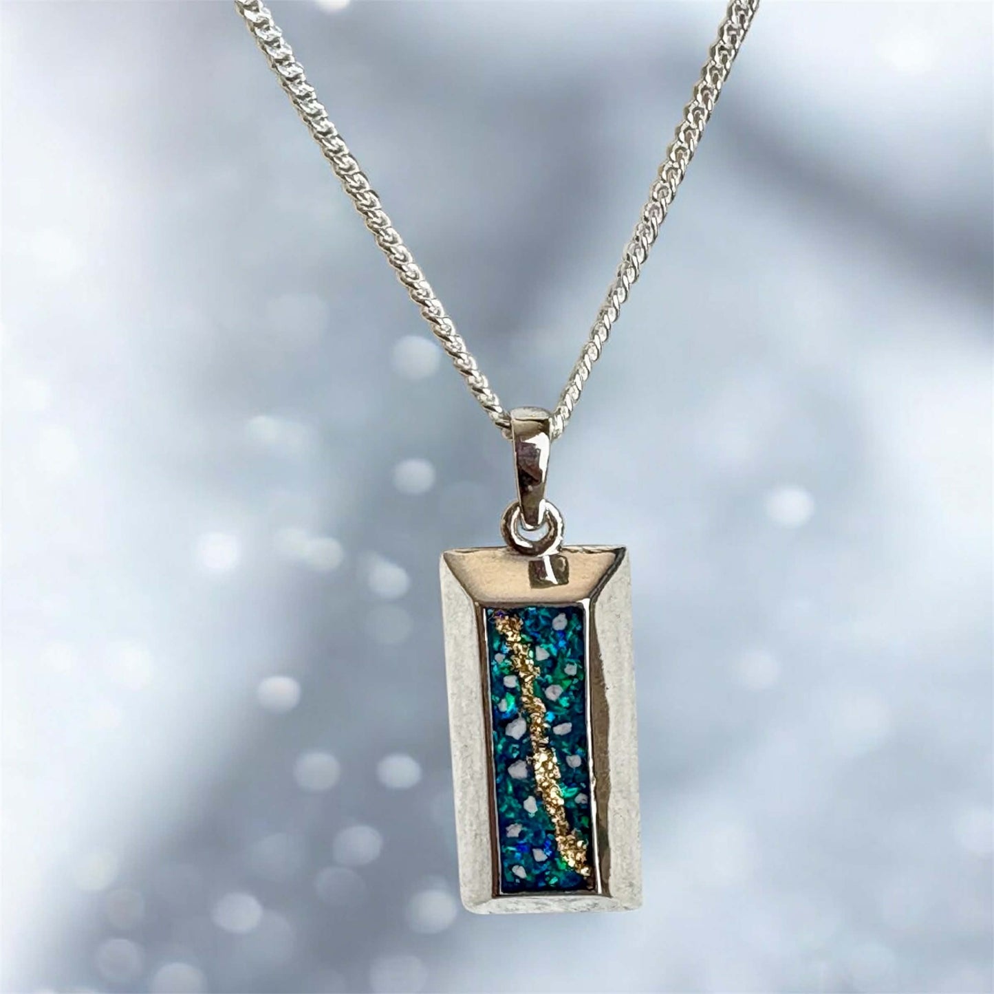 Mens Heritage Bar Pendant