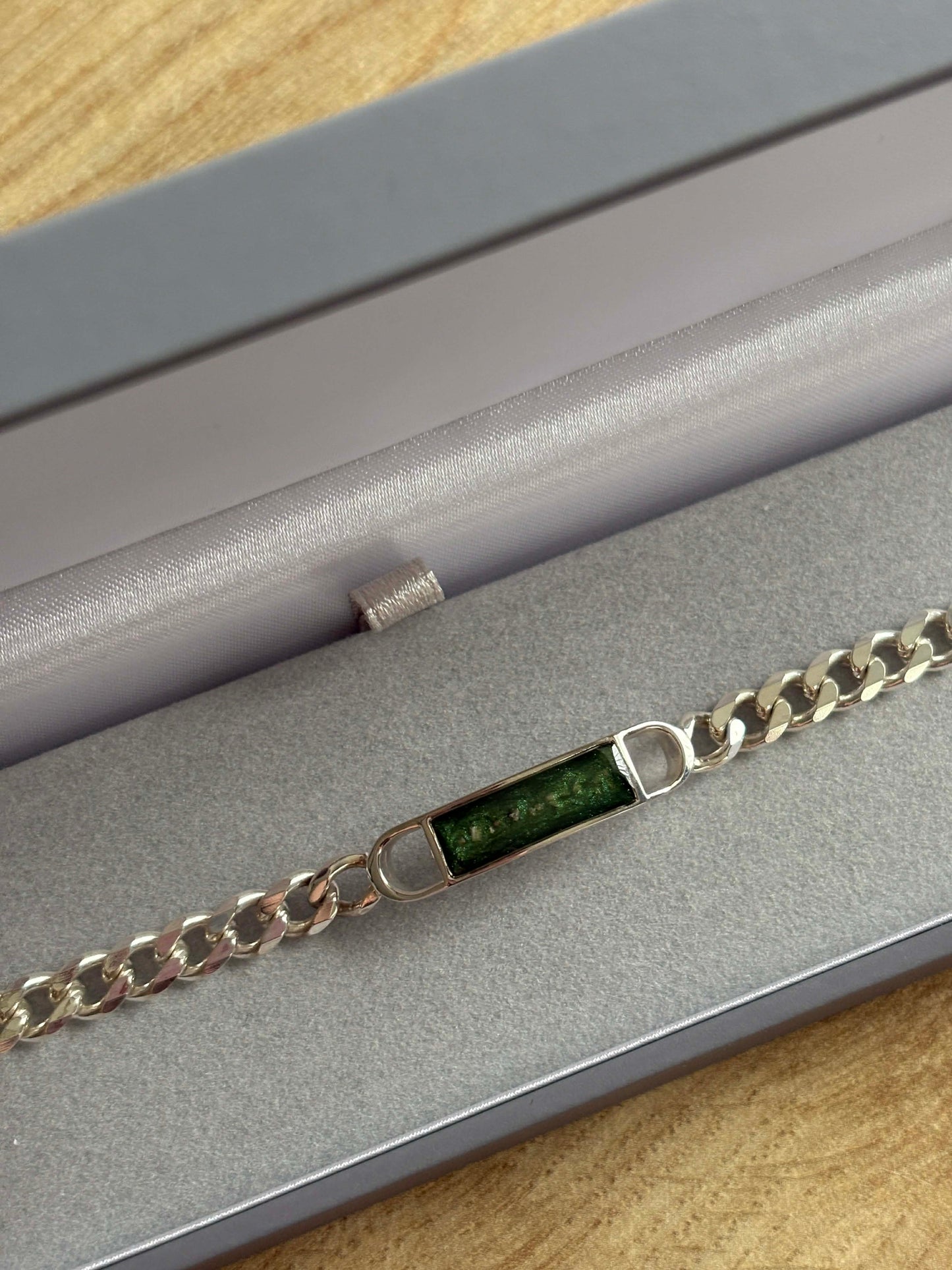 Mens Solid Silver Chunky Curb Bracelet (Engraveable)