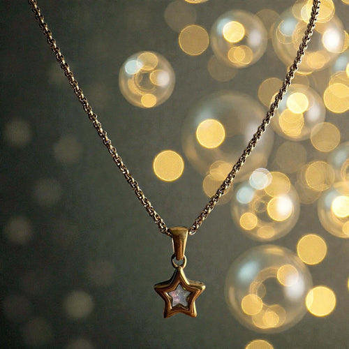 Sweet Memories Star Pendant 18ct Gold PVD