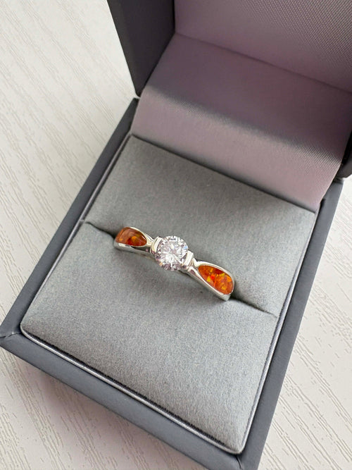 Timeless Solitaire Ring, suitable for 2 sets of ashes.