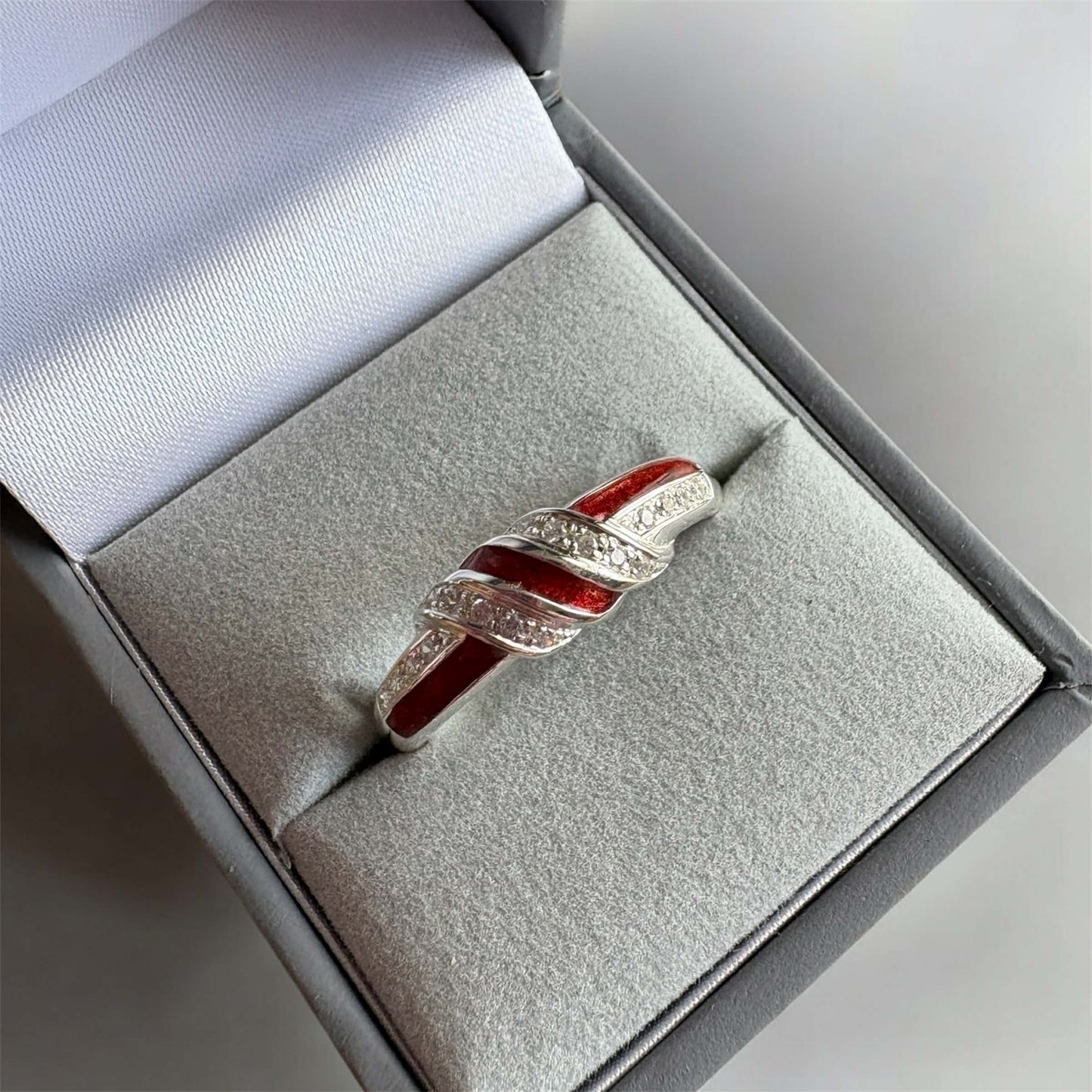 Three lots of Love Ring, suitable for up to 3 sets of ashes.