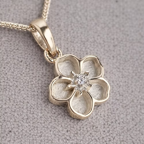 9ct Gold Forget Me Not Necklace
