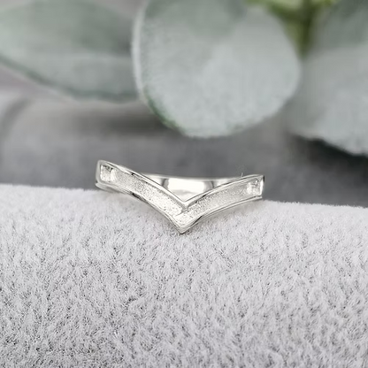 Plain Wishbone Ring